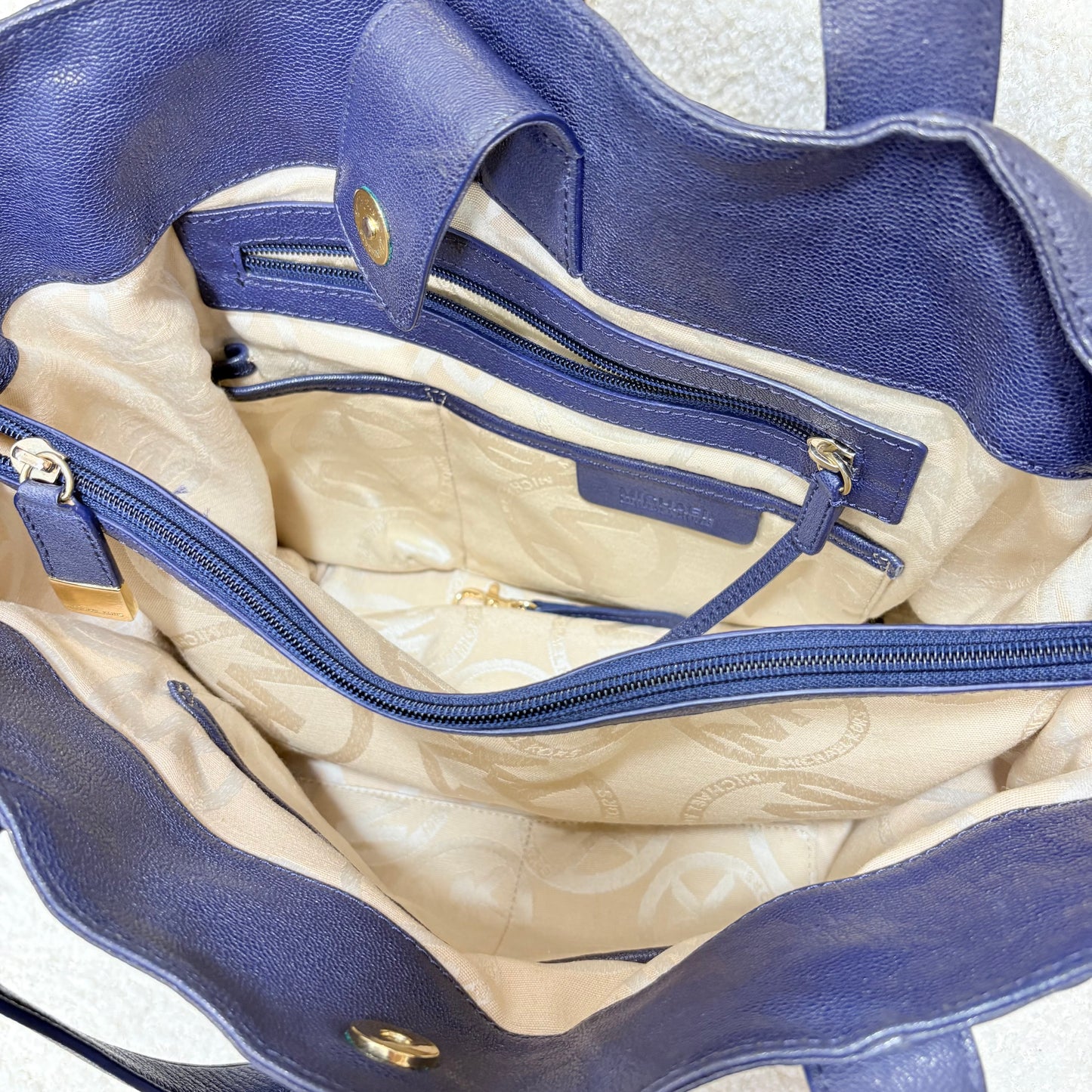 Michael Kors Beverly Large Satchel