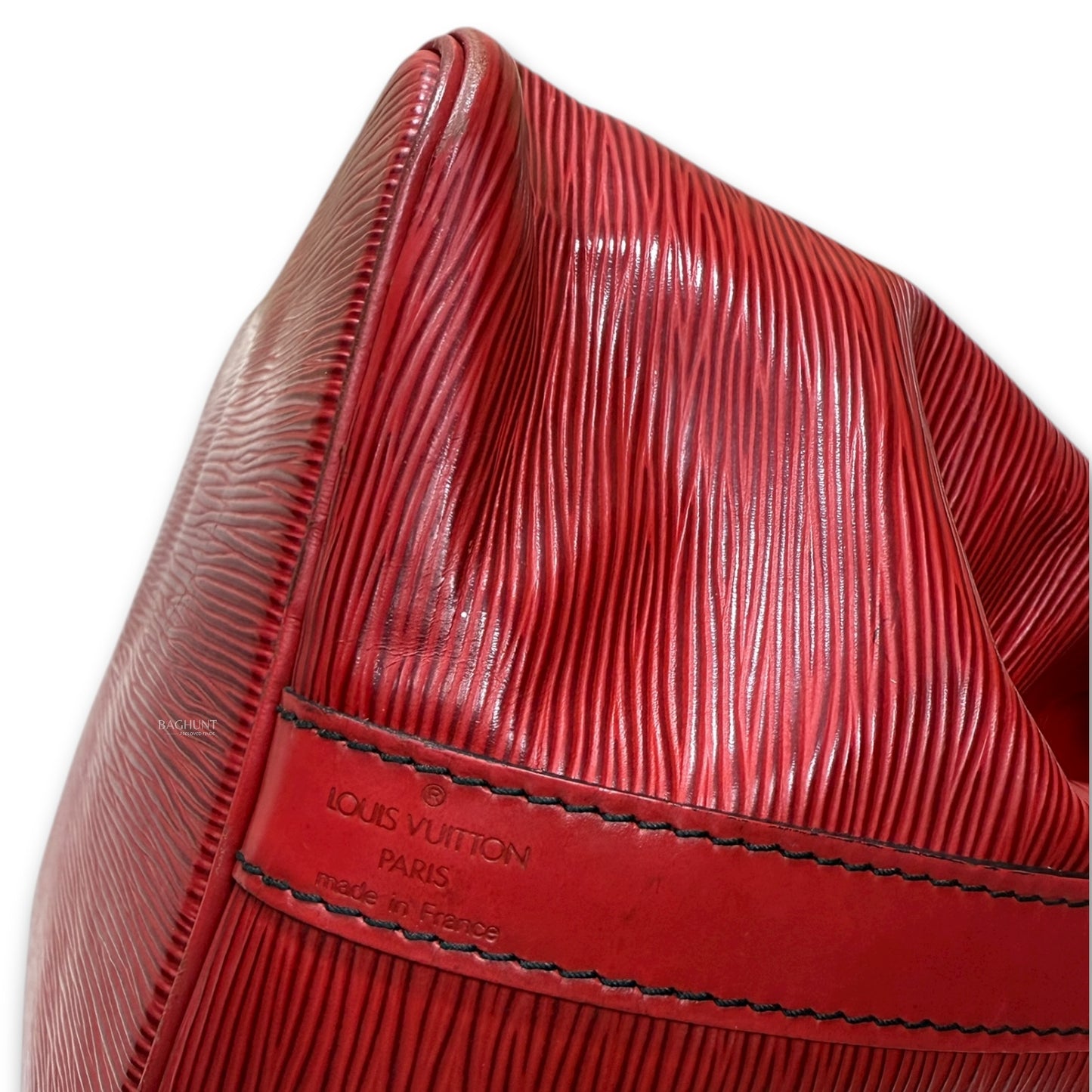 Louis Vuitton Petit Noé Bucket Bag